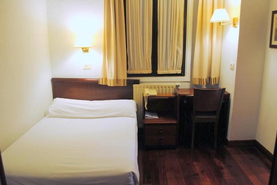 Hotel Zarauz Phòng bức ảnh